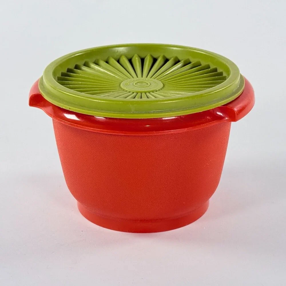 Vintage Tupperware Red Bowl Green Seal Sunburst Lid 886-18 Durable Plastic